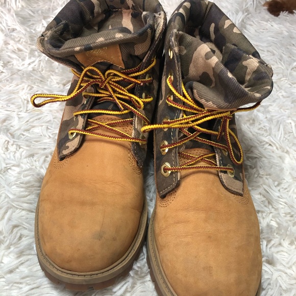 Men’s camo timberlands in NEW CONDITION - Picture 8 of 10